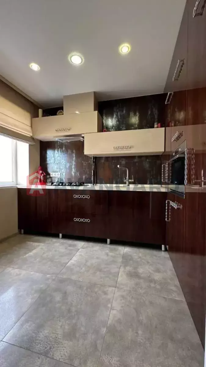 3 ��. ��������, 64/-/- ��. �., 8/9 ������ ���� 3