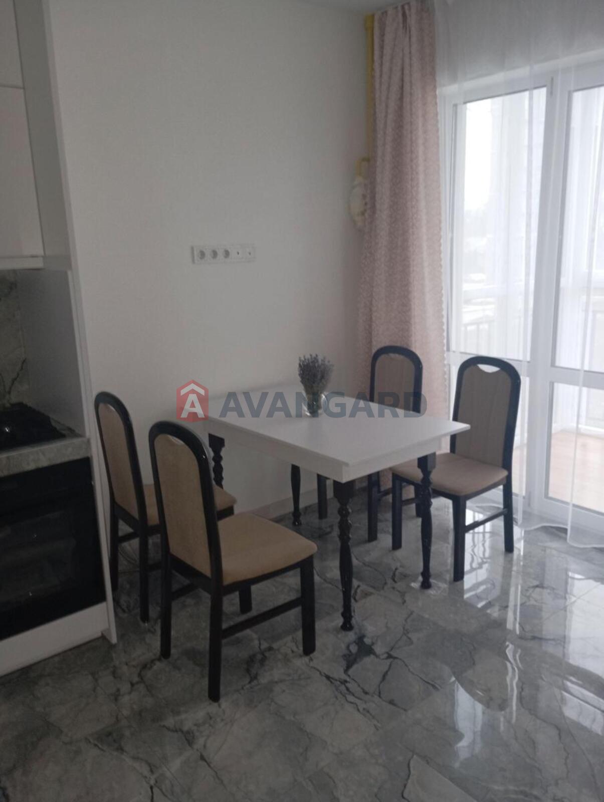 1 ��. ��������, 40/12/15 ��. �., 2/10 ������ ���� 17