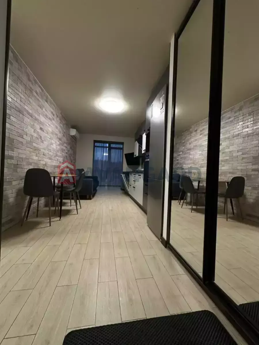 3 ��. ��������, 60/-/- ��. �., 12/12 ������ ���� 10