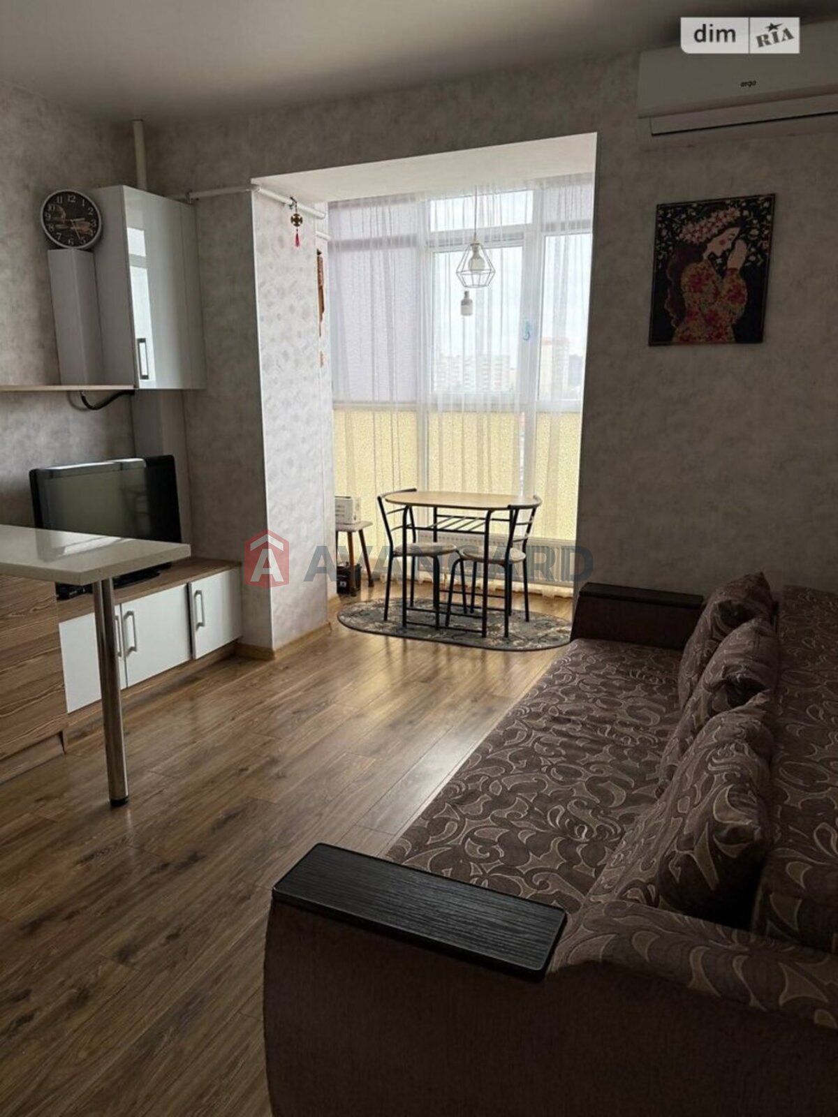 1 ��. ��������, 41/-/15 ��. �., 6/10 ������ ���� 1