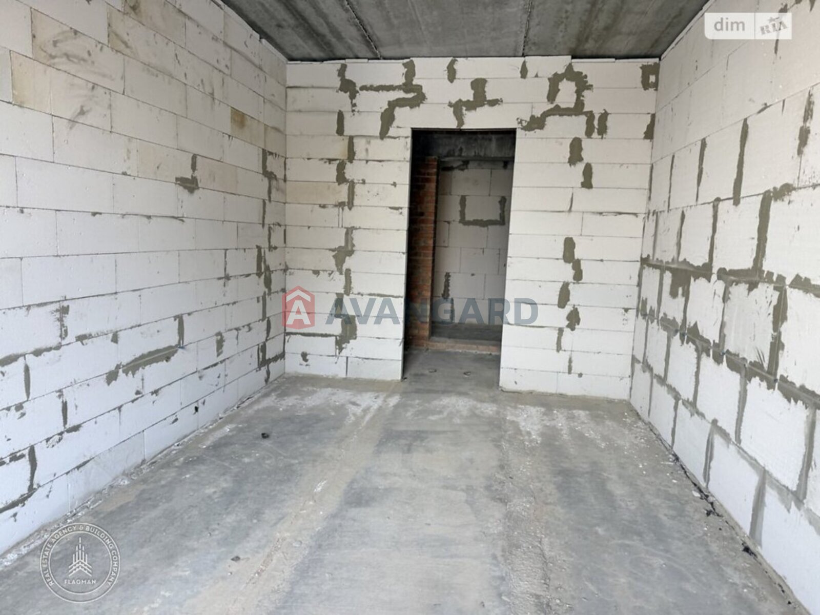 1 ����. ��������, 40/35/17 ��. �., 3/5 ���� ���� 9