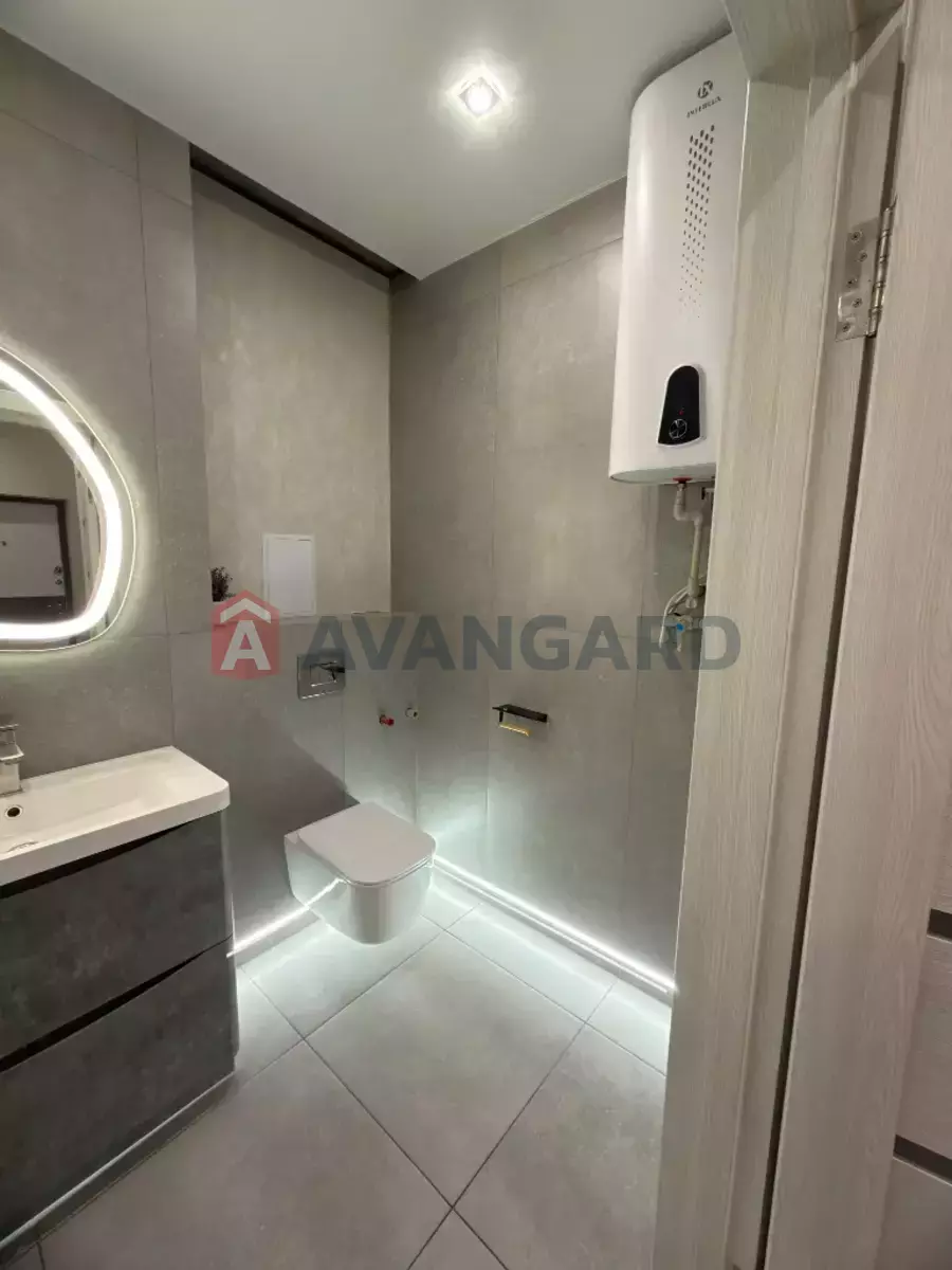 1 ��. ��������, 49/-/- ��. �., 10/12 ������ ���� 19