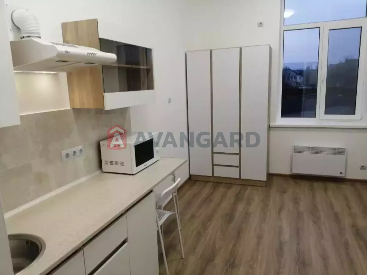 1 ��. ��������, 18/18/- ��. �., 2/3 ������ ���� 4