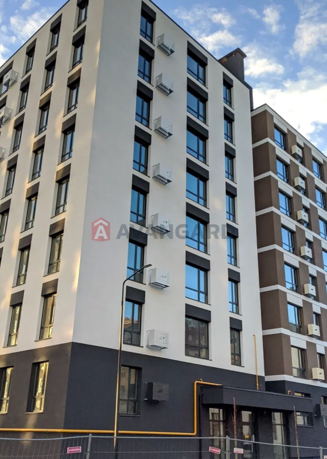 1 ��. ��������, 63/-/20 ��. �., 2/8 ������ ���� 8