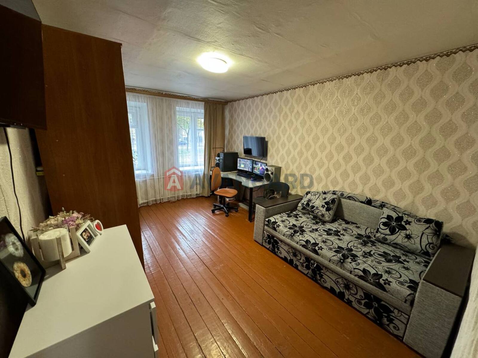 1 ��. ��������, 32/-/8 ��. �., 1/5 ������ ���� 10