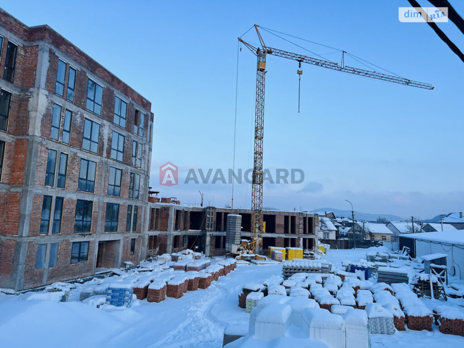 2 ��. ��������, 61/-/- ��. �., 6/10 ������ ���� 23