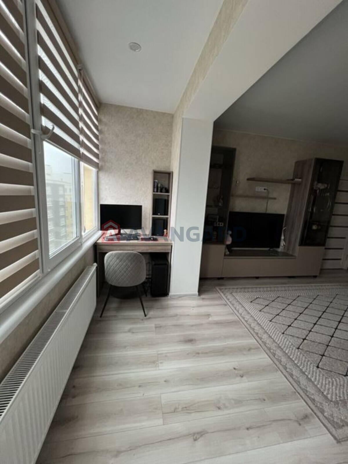 2 ��. ��������, 53/-/7 ��. �., 10/10 ������ ���� 5