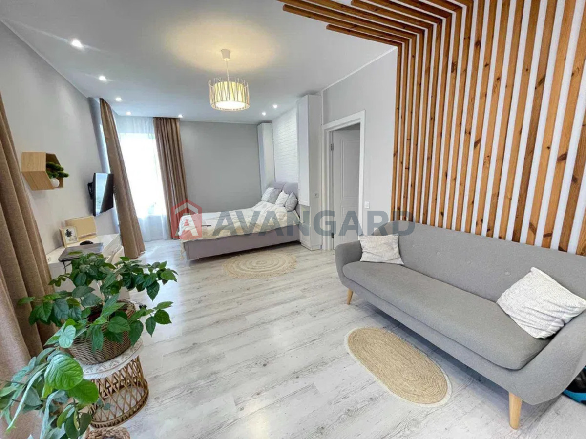 4 ��. ��������, 163/-/- ��. �., 2/2 ������ ���� 16