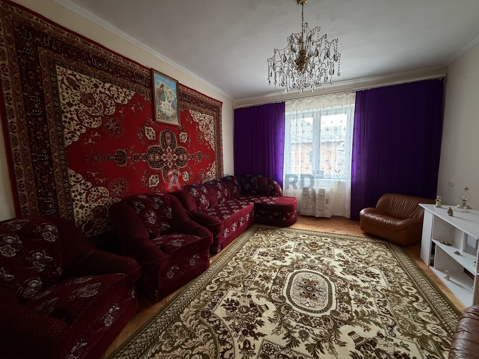 3 ��. ��������, 86/56/9 ��. �., 2/2 ������ ���� 8