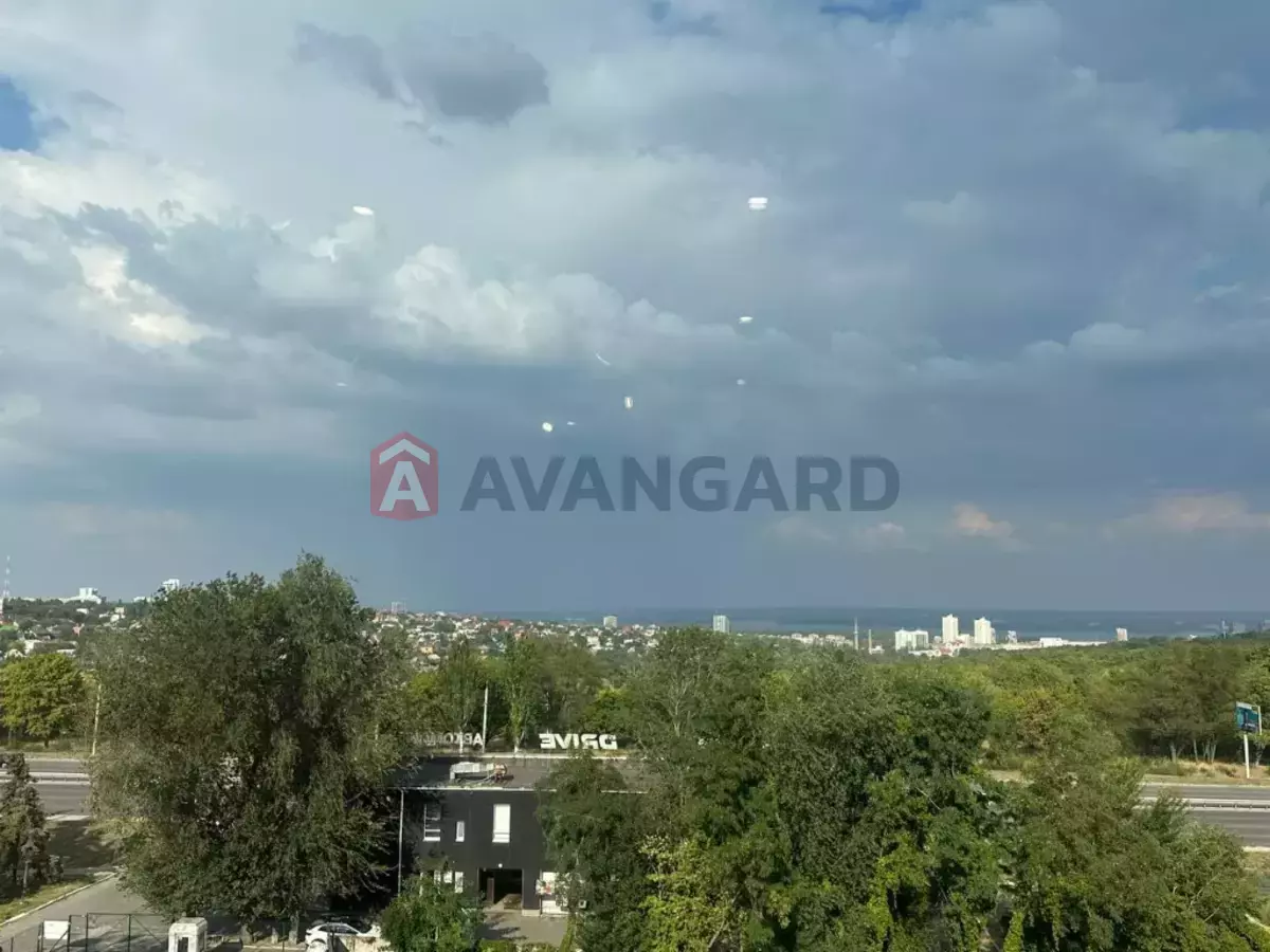 1 ��. ��������, 48/17/18 ��. �., 8/10 ������ ���� 5