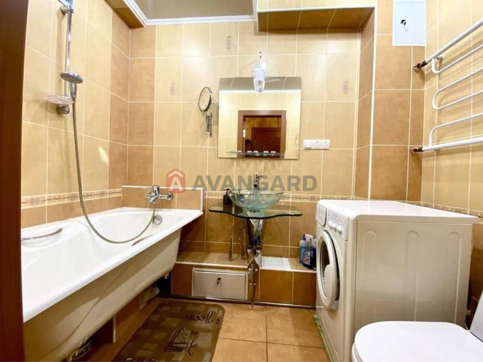 3 ��. ��������, 57/-/23 ��. �., 5/5 ������ ���� 3