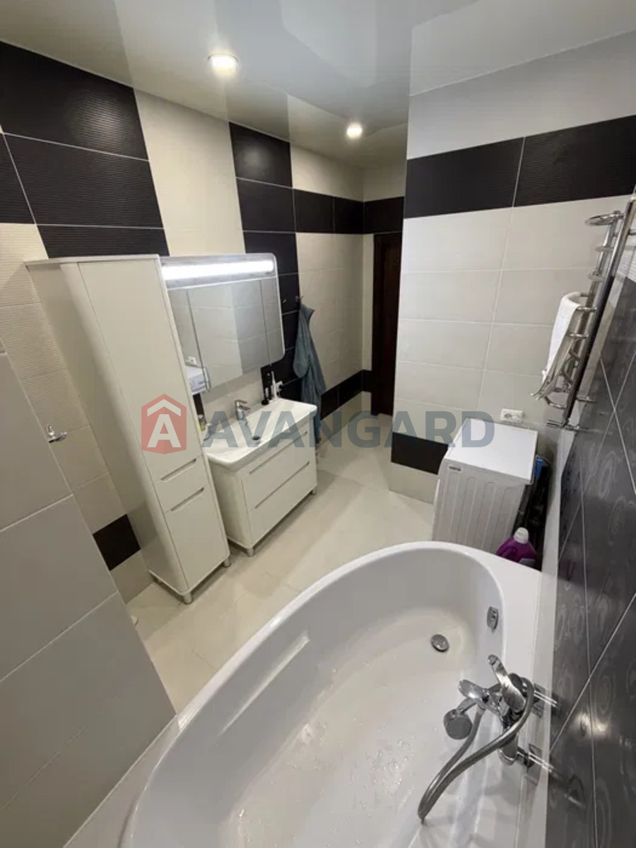 2 ��. ��������, 73/-/16 ��. �., 6/6 ������ ���� 9