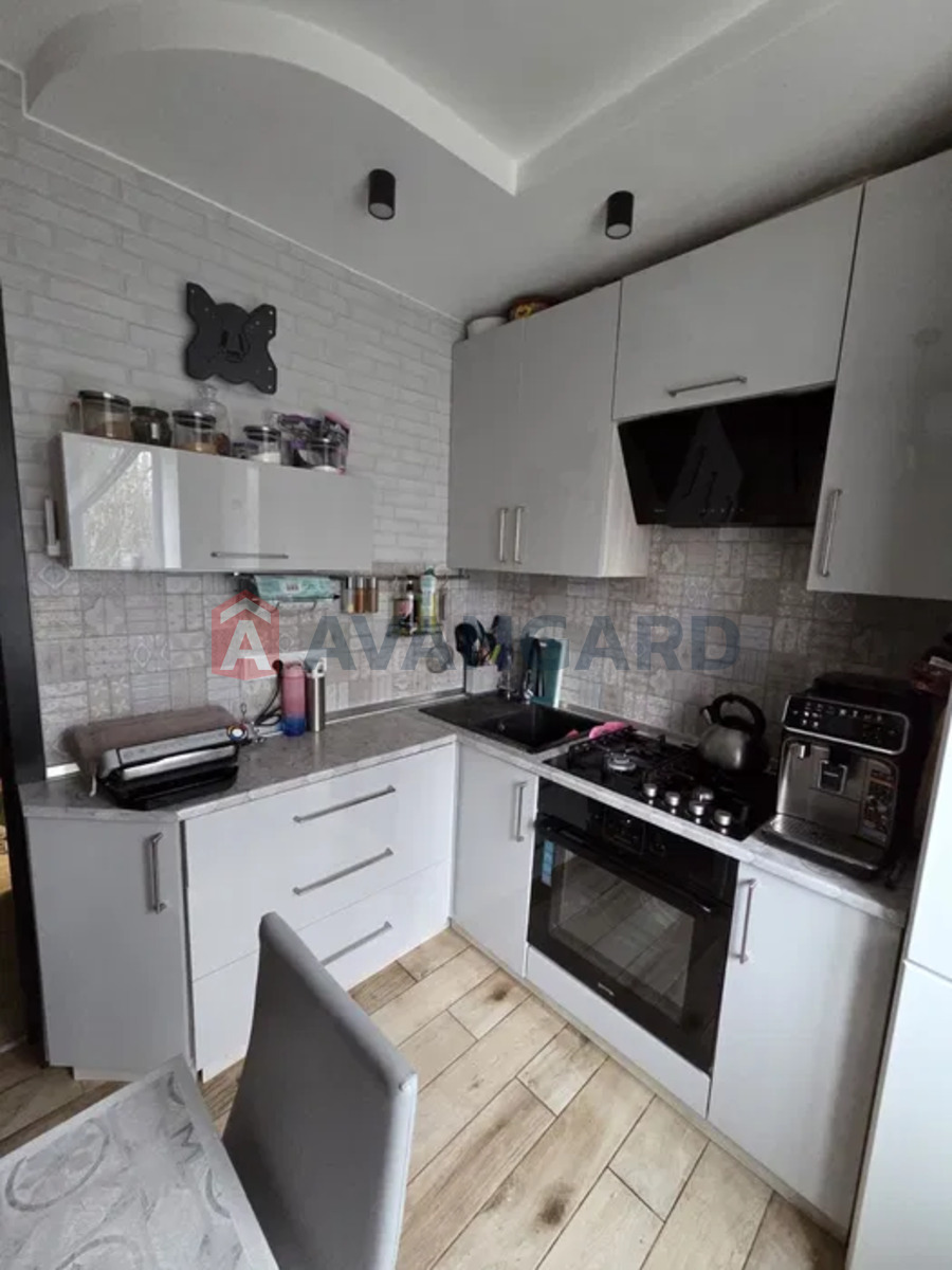 2 . , 44/-/6 . ., 4/5   8