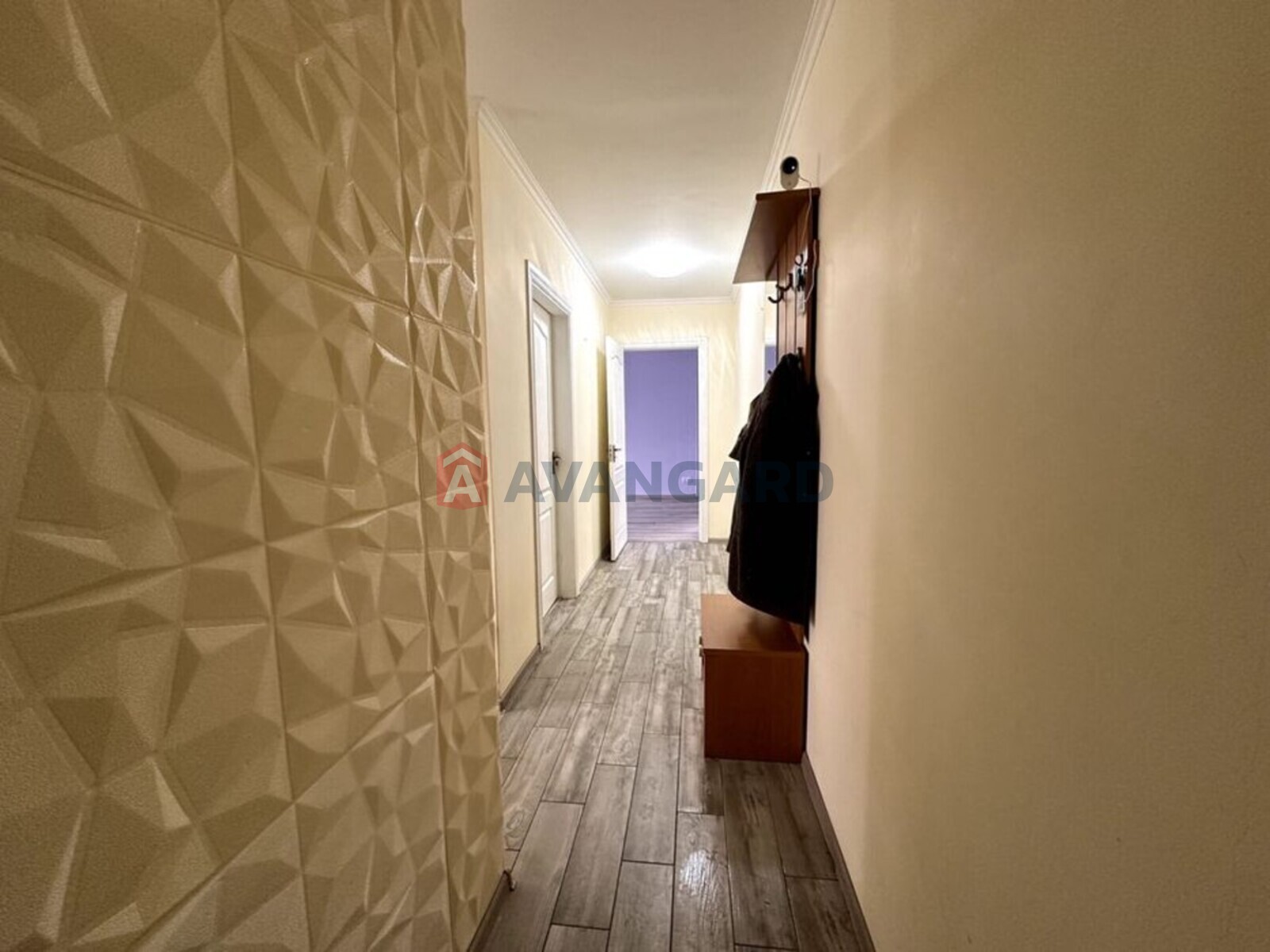 3 ��. ��������, 54/-/5 ��. �., 4/5 ������ ���� 10