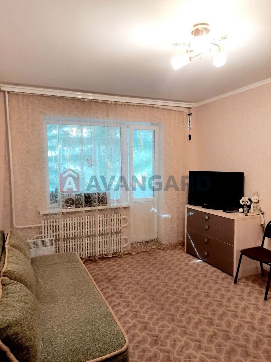 1 . , 37/-/8 . ., 1/9   1