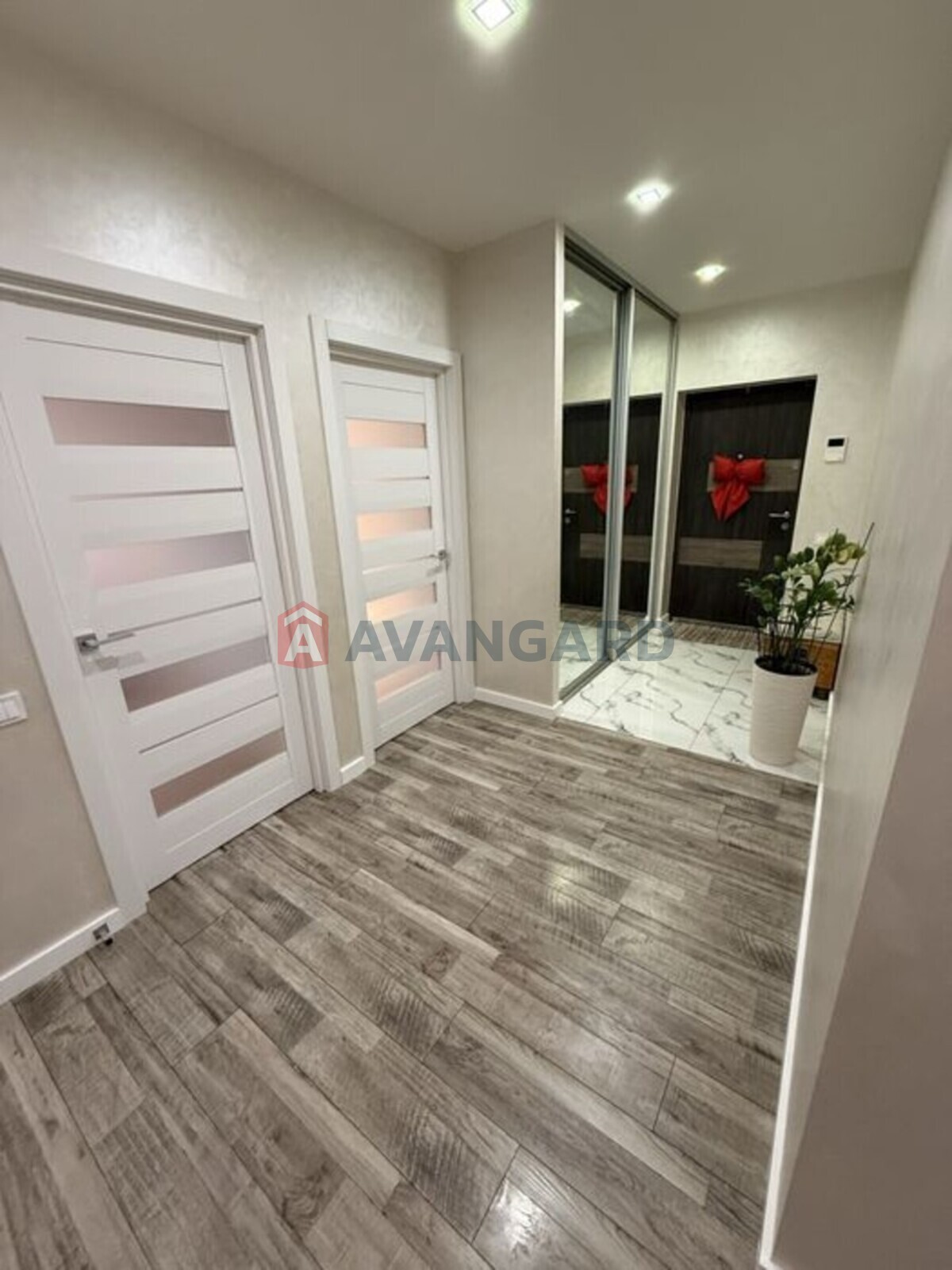 2 ��. ��������, 79/-/25 ��. �., 11/12 ������ ���� 7