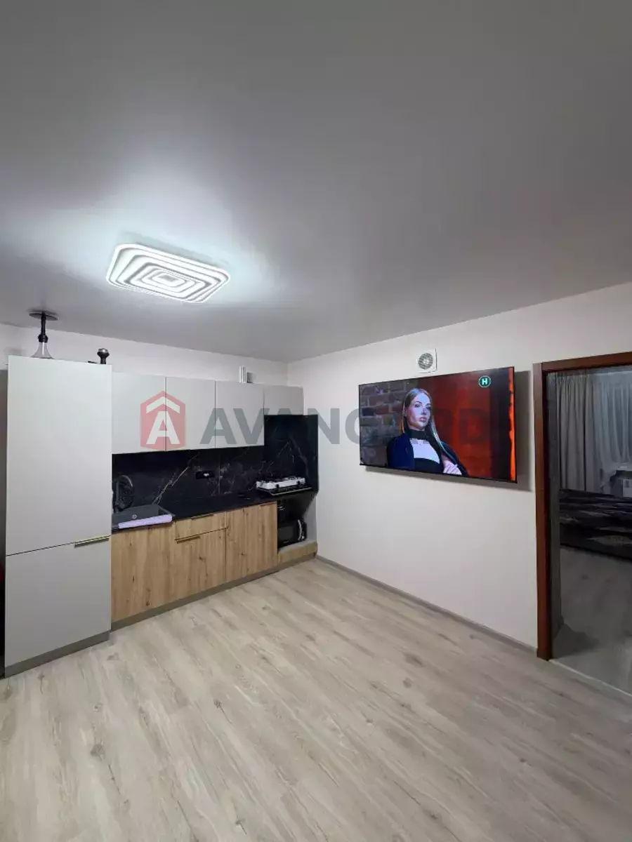 2 ��. ��������, 50/15/29 ��. �., 4/10 ������ ���� 9