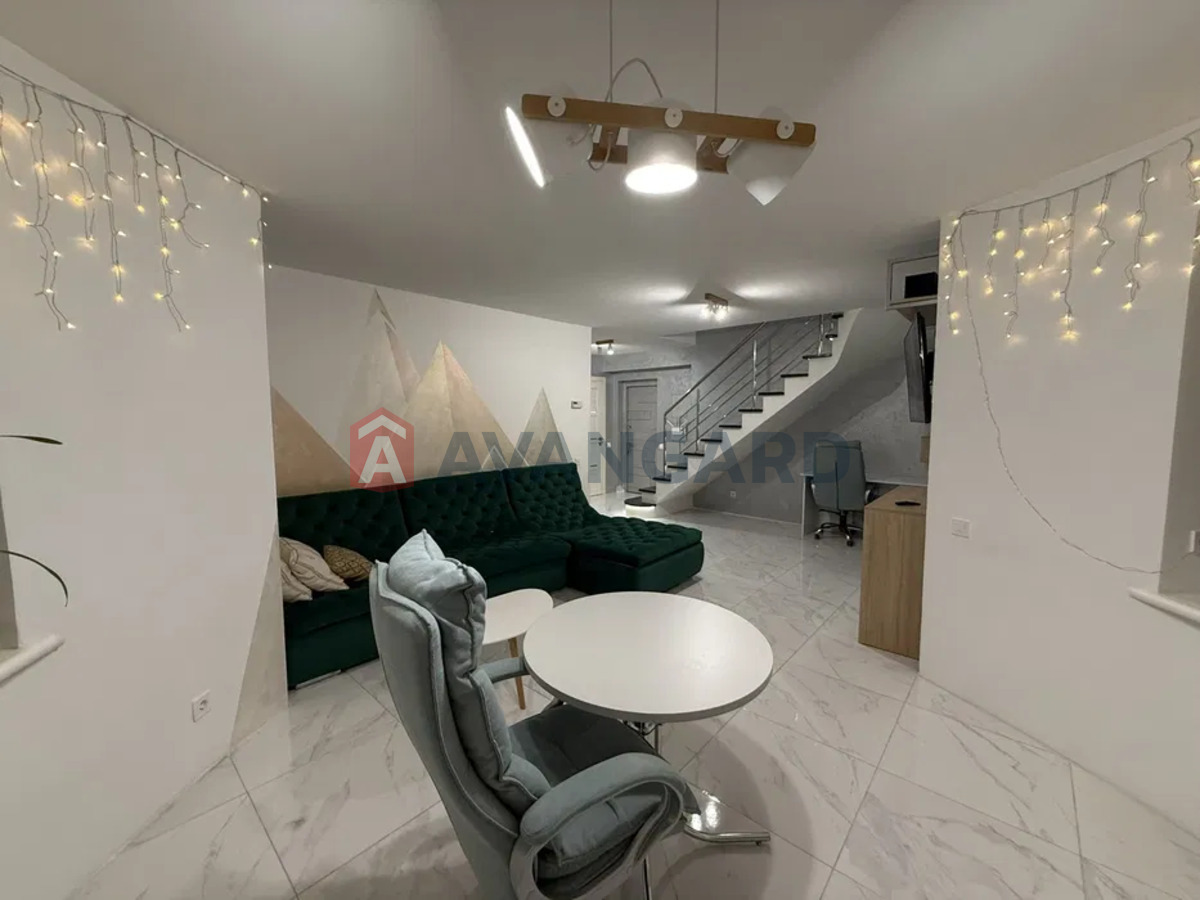 3 ��. ��������, 95/-/11 ��. �., 9/10 ������ ���� 16