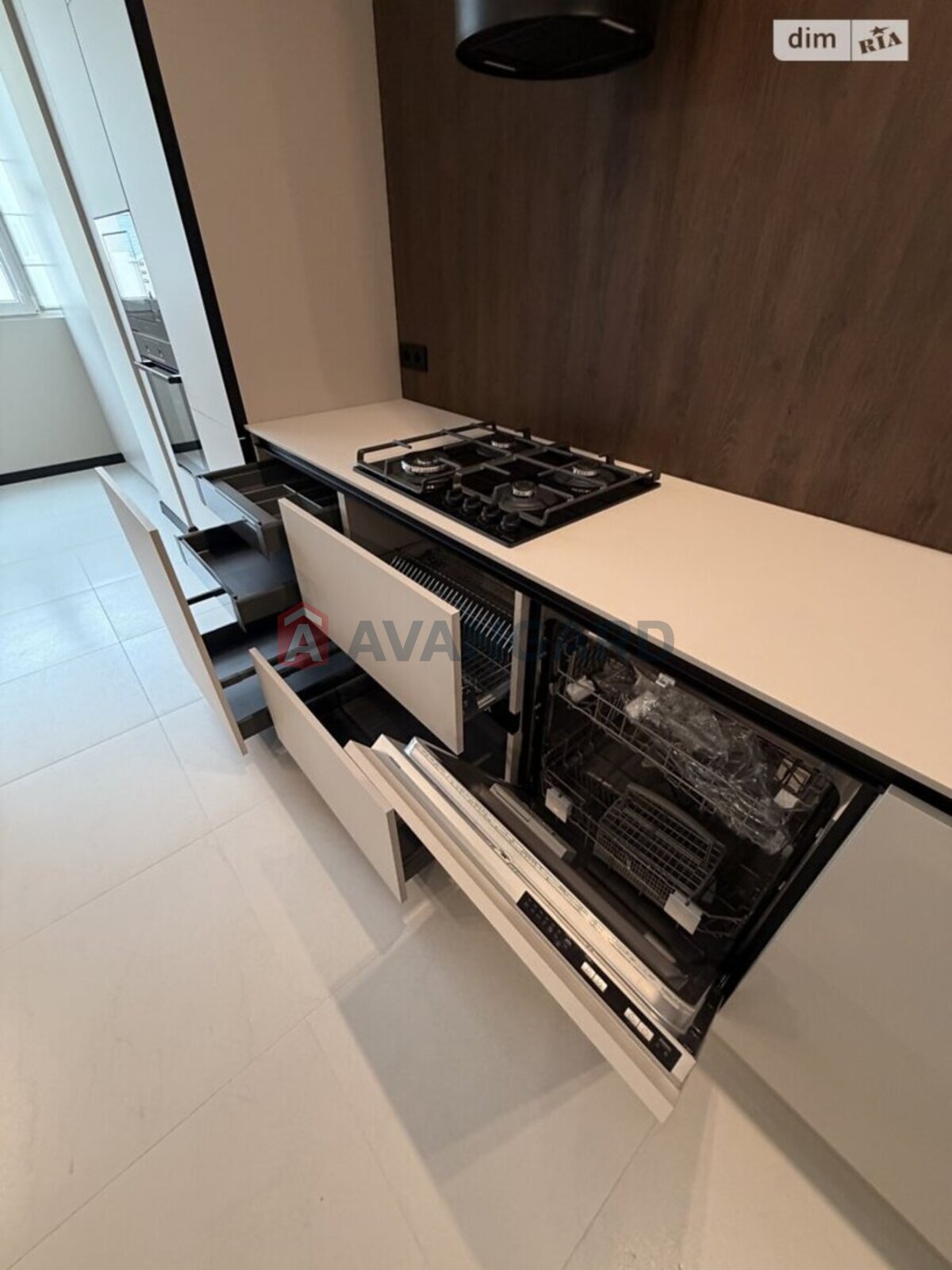 2 ��. ��������, 80/50/20 ��. �., 10/10 ������ ���� 17