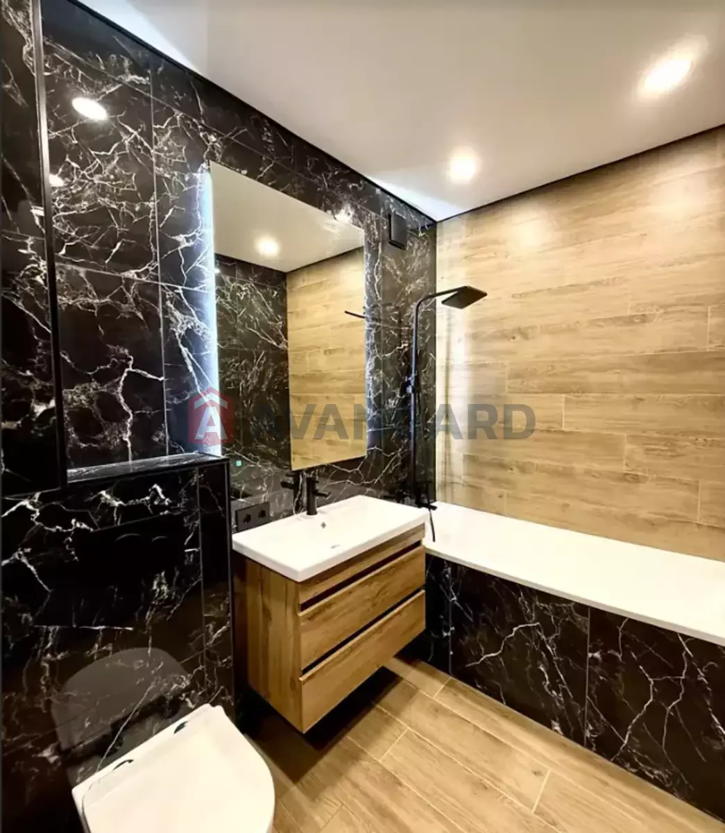 1 ��. ��������, 42/20/16 ��. �., 3/10 ������ ���� 6