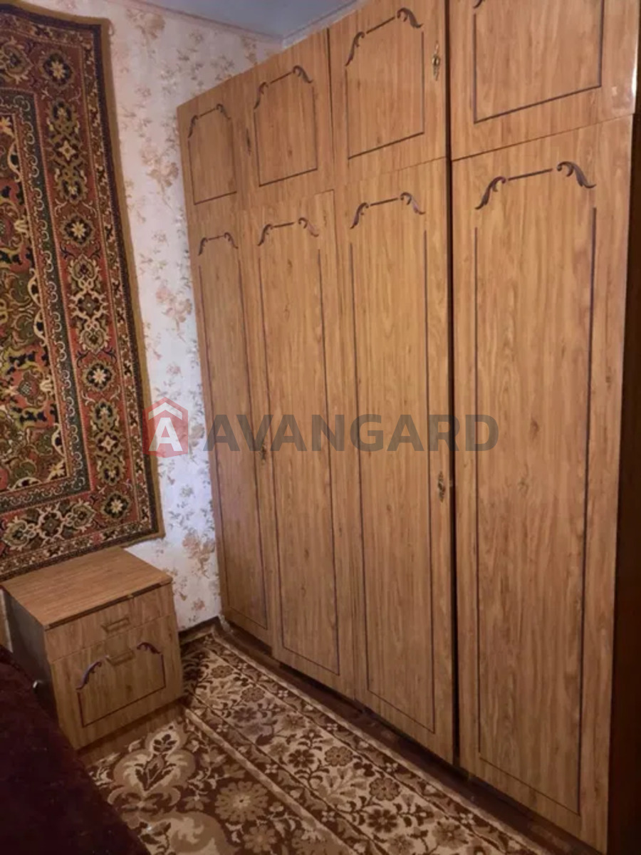 3 ����. ��������, 61/-/9 ��. �., 3/9 ���� ���� 15