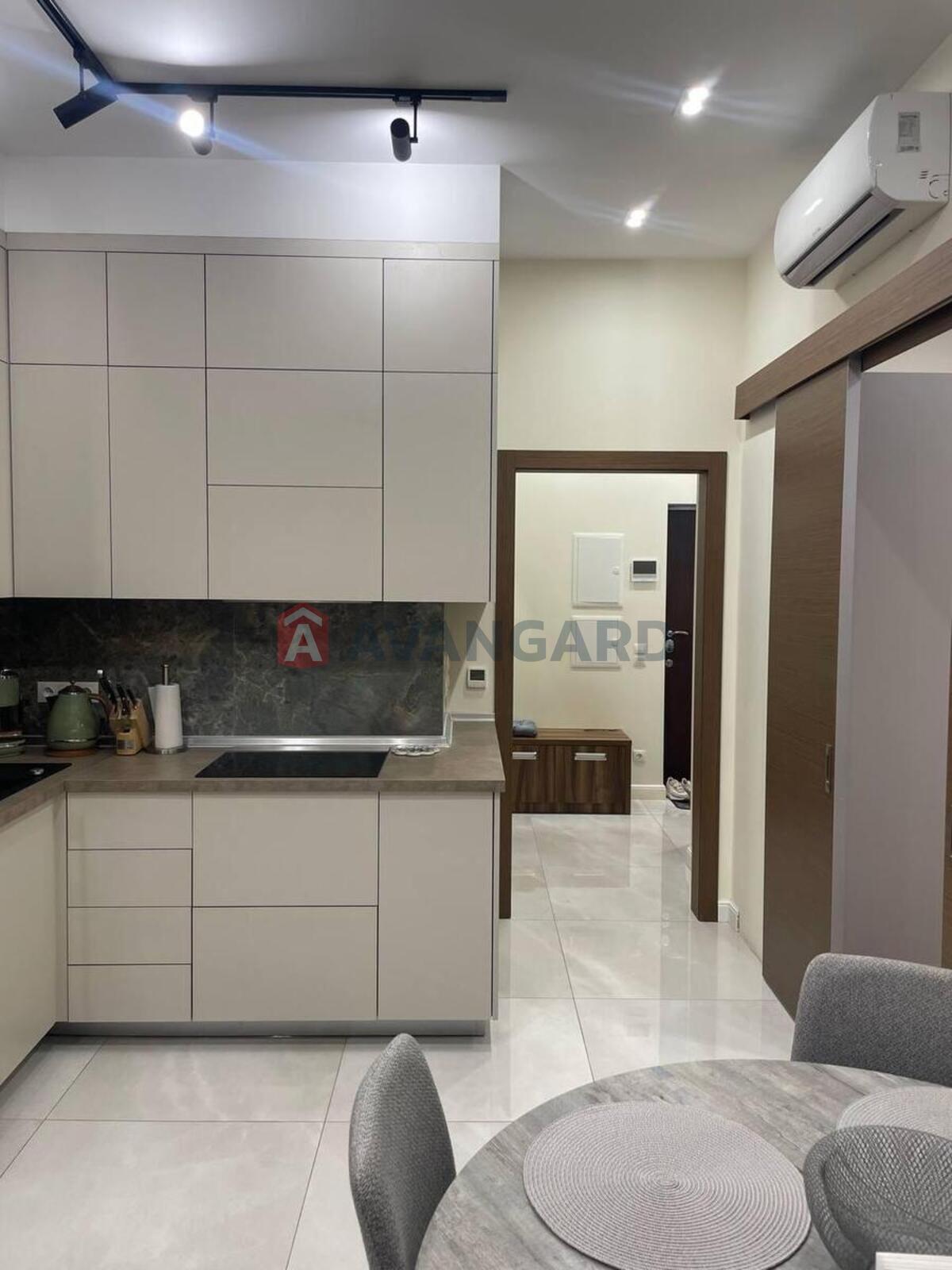 1 ��. ��������, 48/18/14 ��. �., 6/10 ������ ���� 6