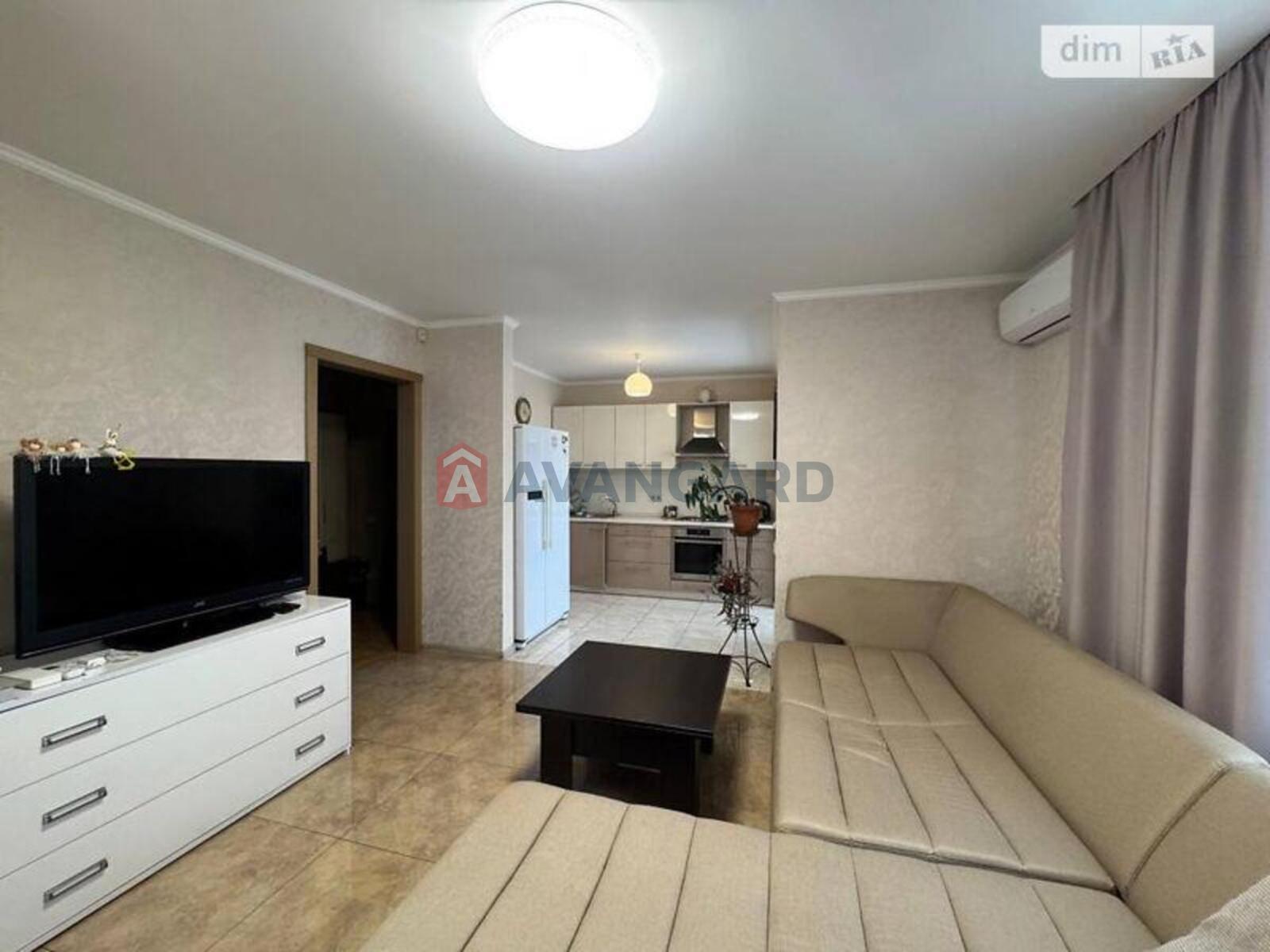 2 ��. ��������, 55/33/11 ��. �., 2/5 ������ ���� 6