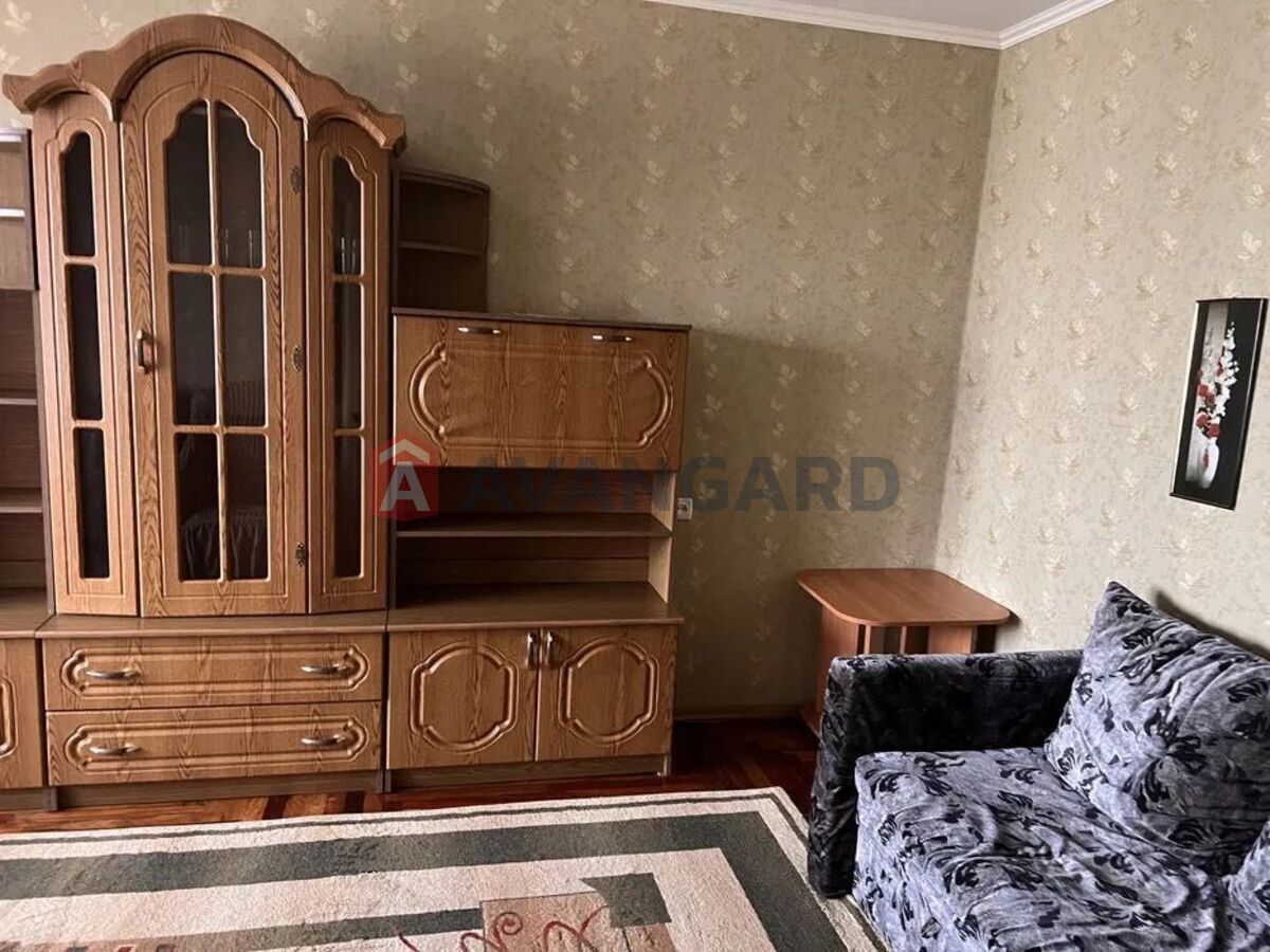 2 ��. ��������, 50/-/10 ��. �., 7/9 ������ ���� 2