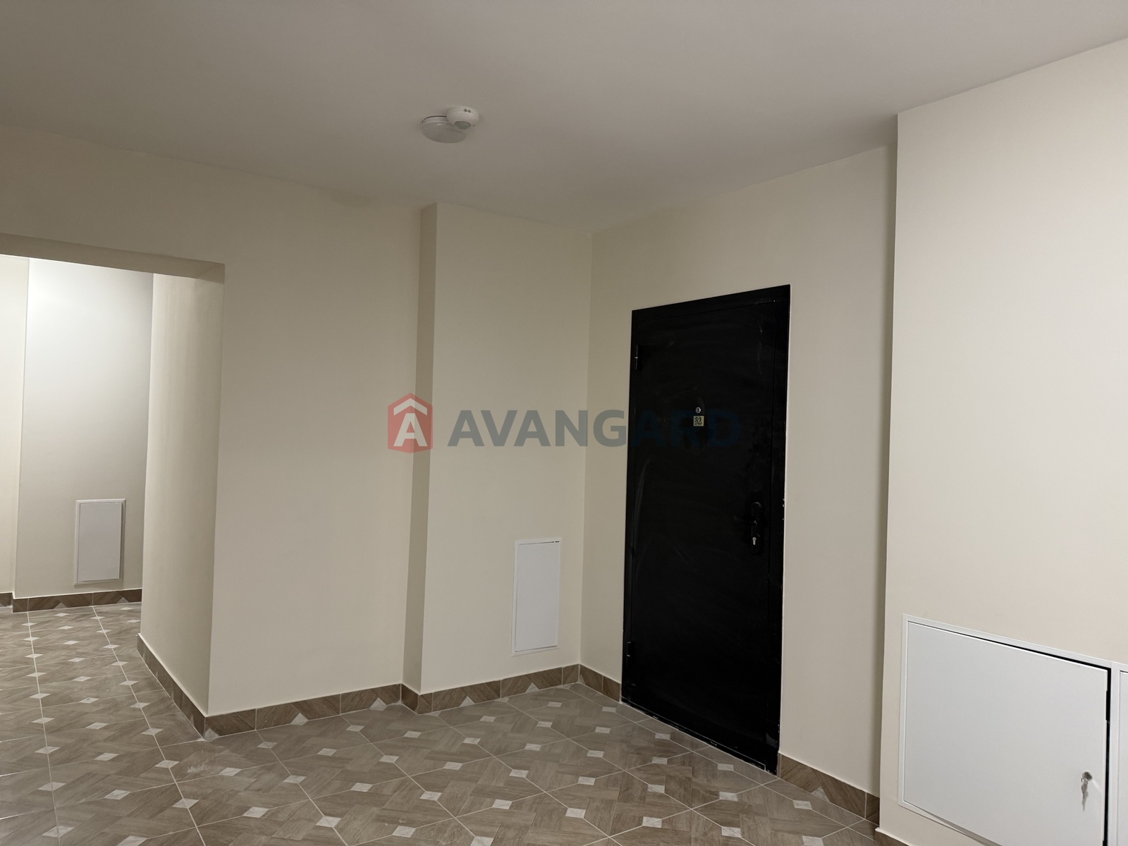 1 ��. ��������, 39,2/17,6/6.3 ��. �., 6/9 ������ ���� 9