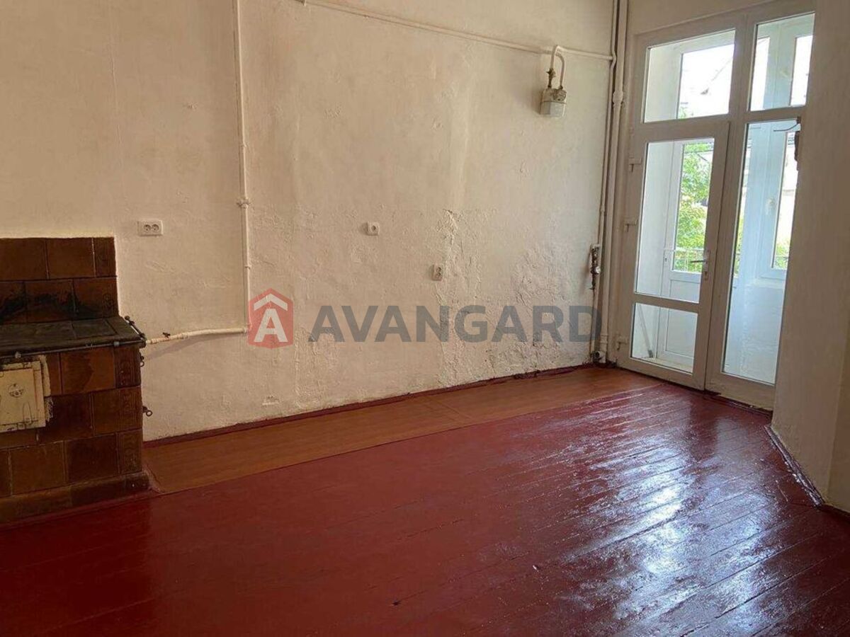 1 ����. ��������, 17/-/1 ��. �., 2/3 ���� ���� 9