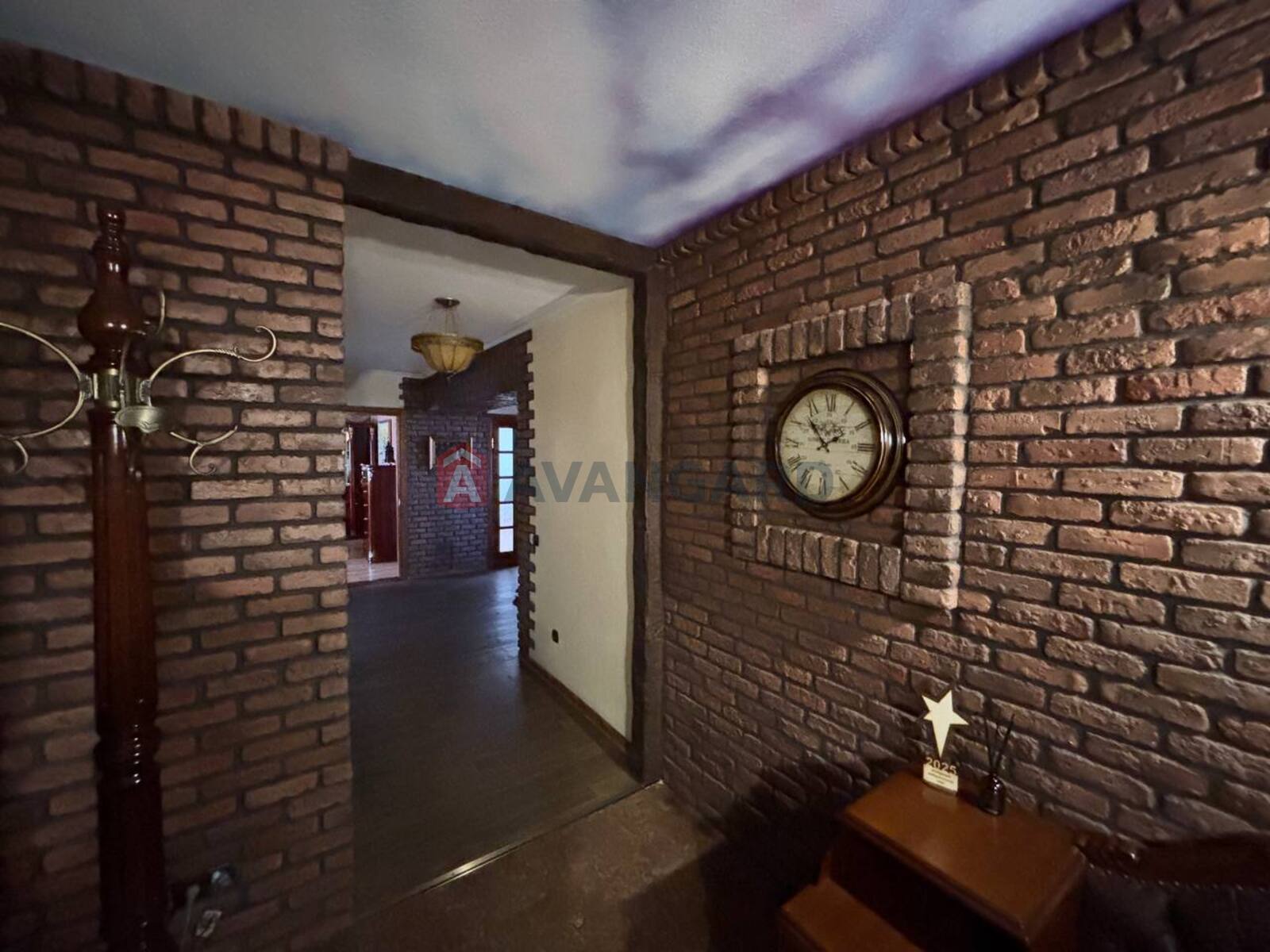 3 ����. ��������, 122/-/15 ��. �., 10/11 ���� ���� 28