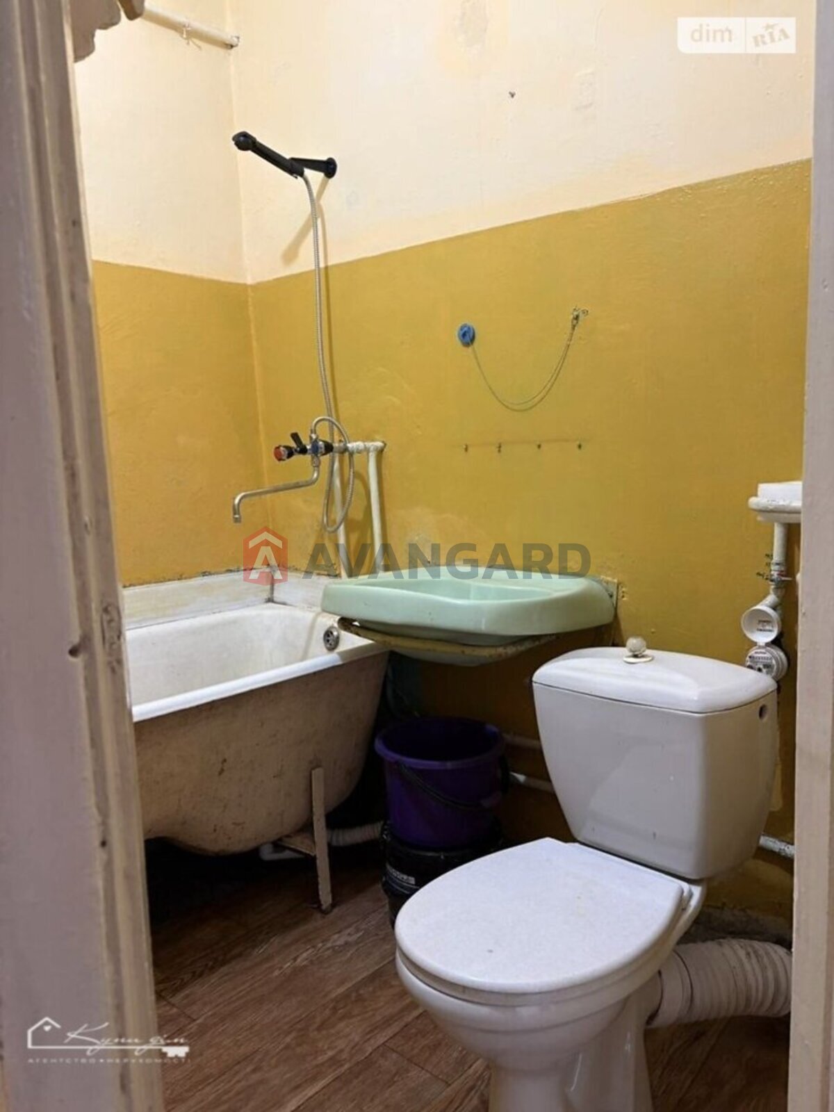 1 ��. ��������, 30/16/6 ��. �., 9/9 ������ ���� 2