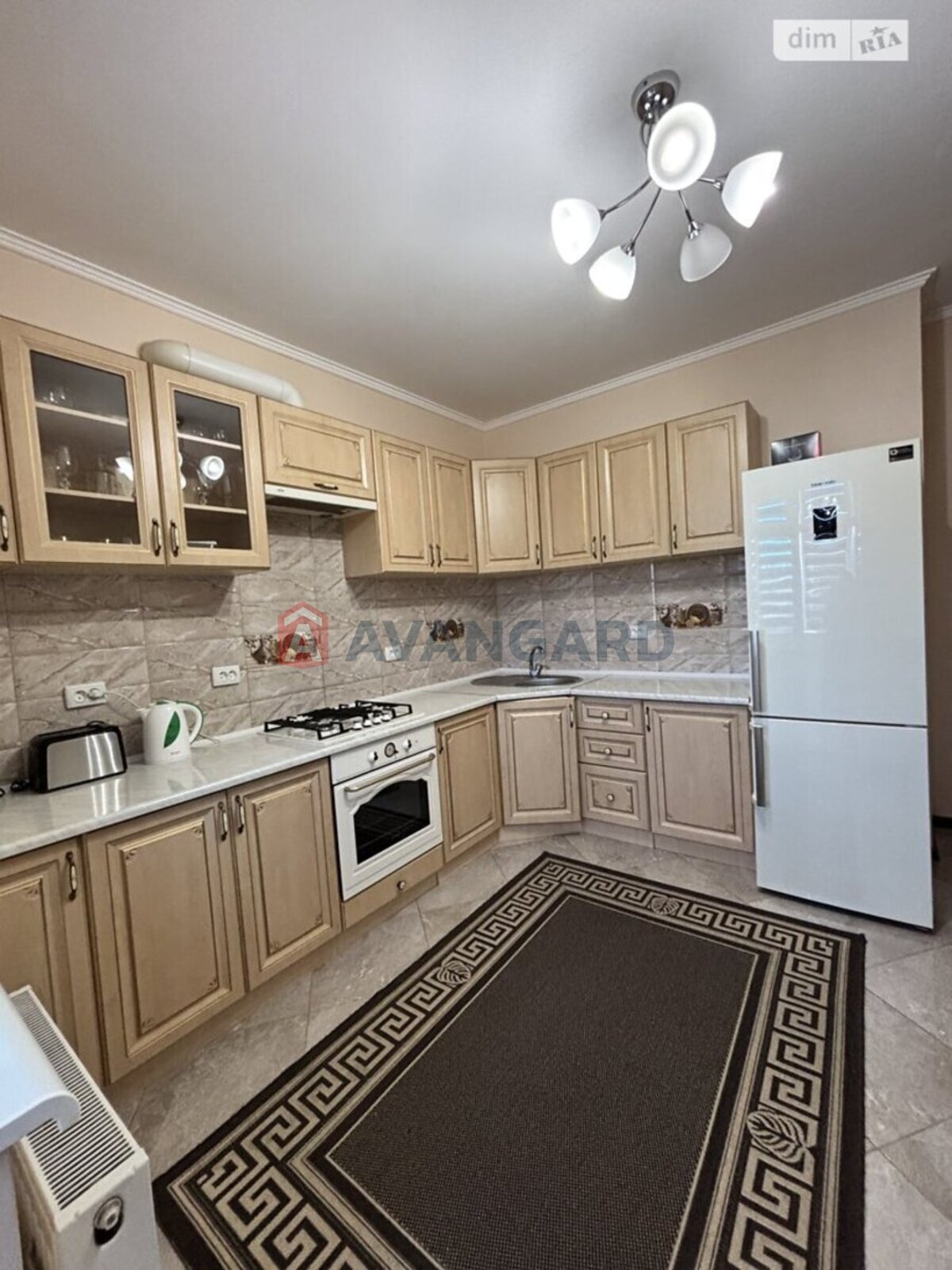 2 ��. ��������, 74/-/- ��. �., 3/5 ������ ���� 1