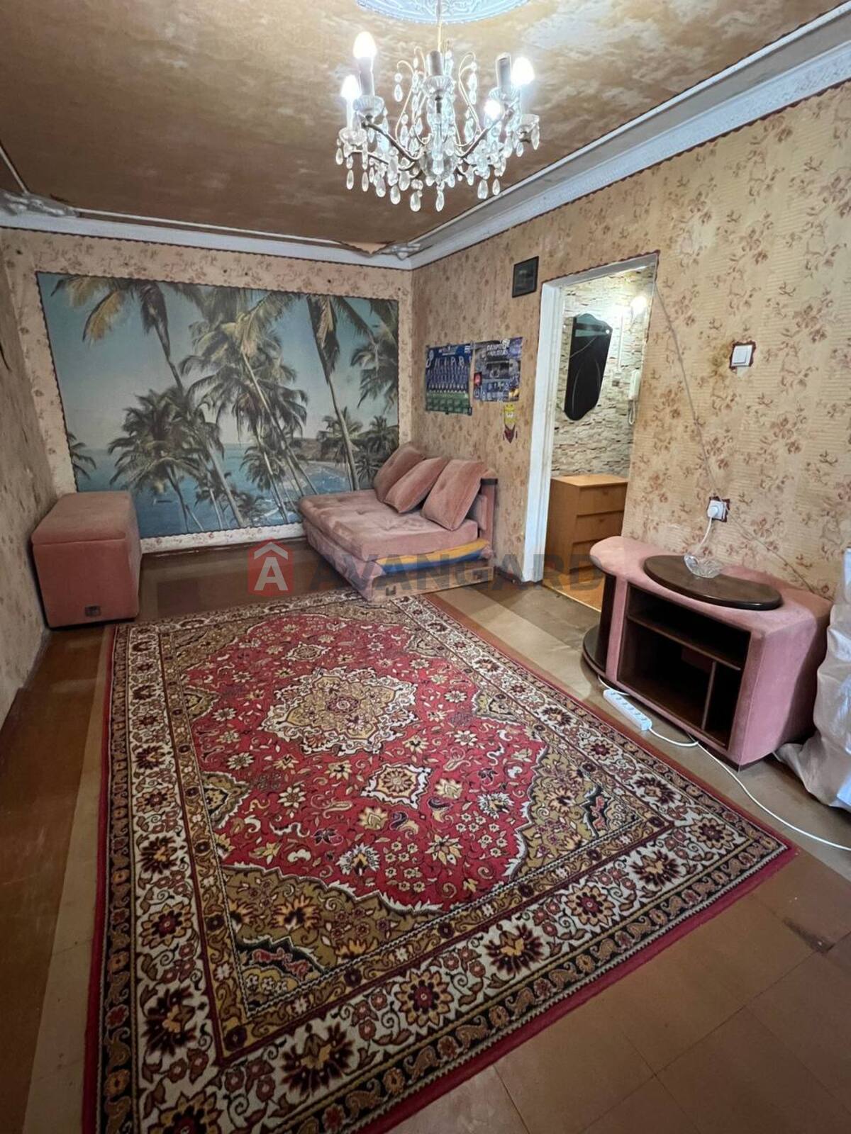 2 ��. ��������, 47,5/27,7/7,3 ��. �., 2/9 ������ ���� 3