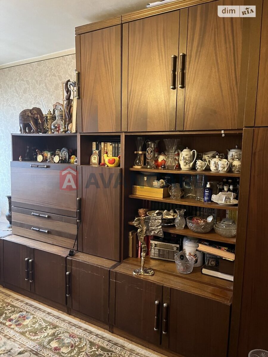 3 ��. ��������, 73/41/8 ��. �., 2/12 ������ ���� 5