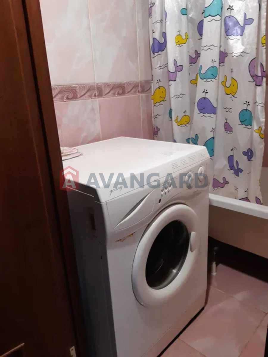 3 ��. ��������, 71/-/8 ��. �., 2/10 ������ ���� 15