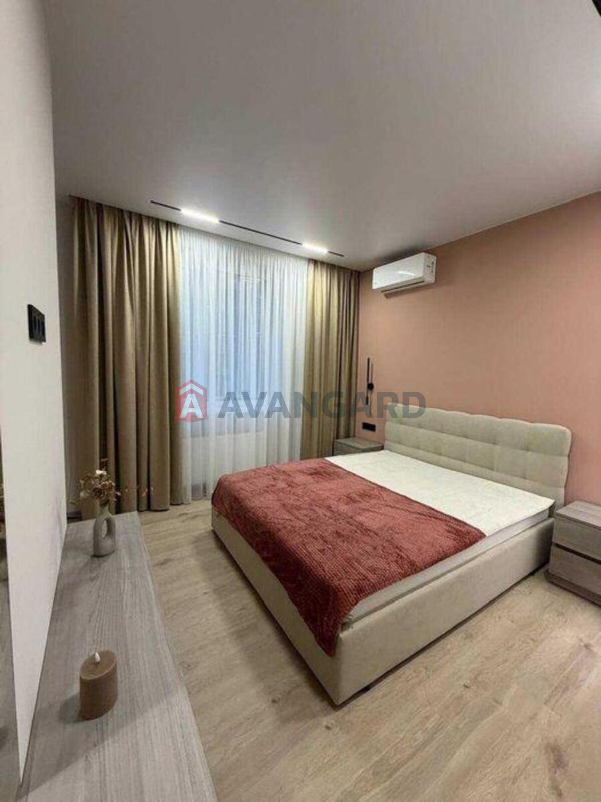 1 ����. ��������, 40/-/20 ��. �., 4/10 ���� ���� 14