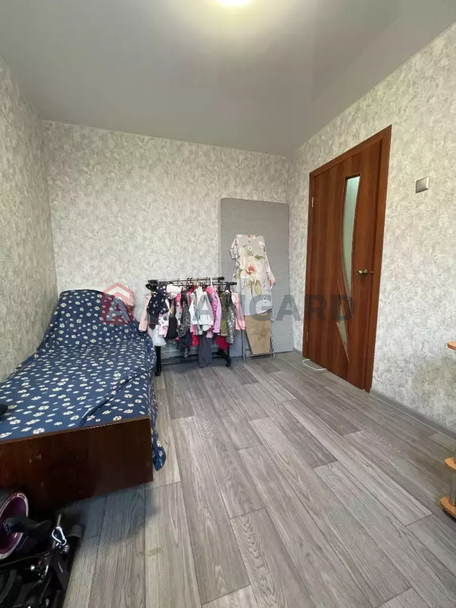 3 ��. ��������, 69/39/6 ��. �., 8/16 ������ ���� 4