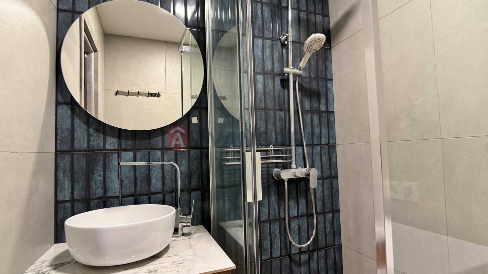 3 ��. ��������, 70/33/20 ��. �., 11/14 ������ ���� 16