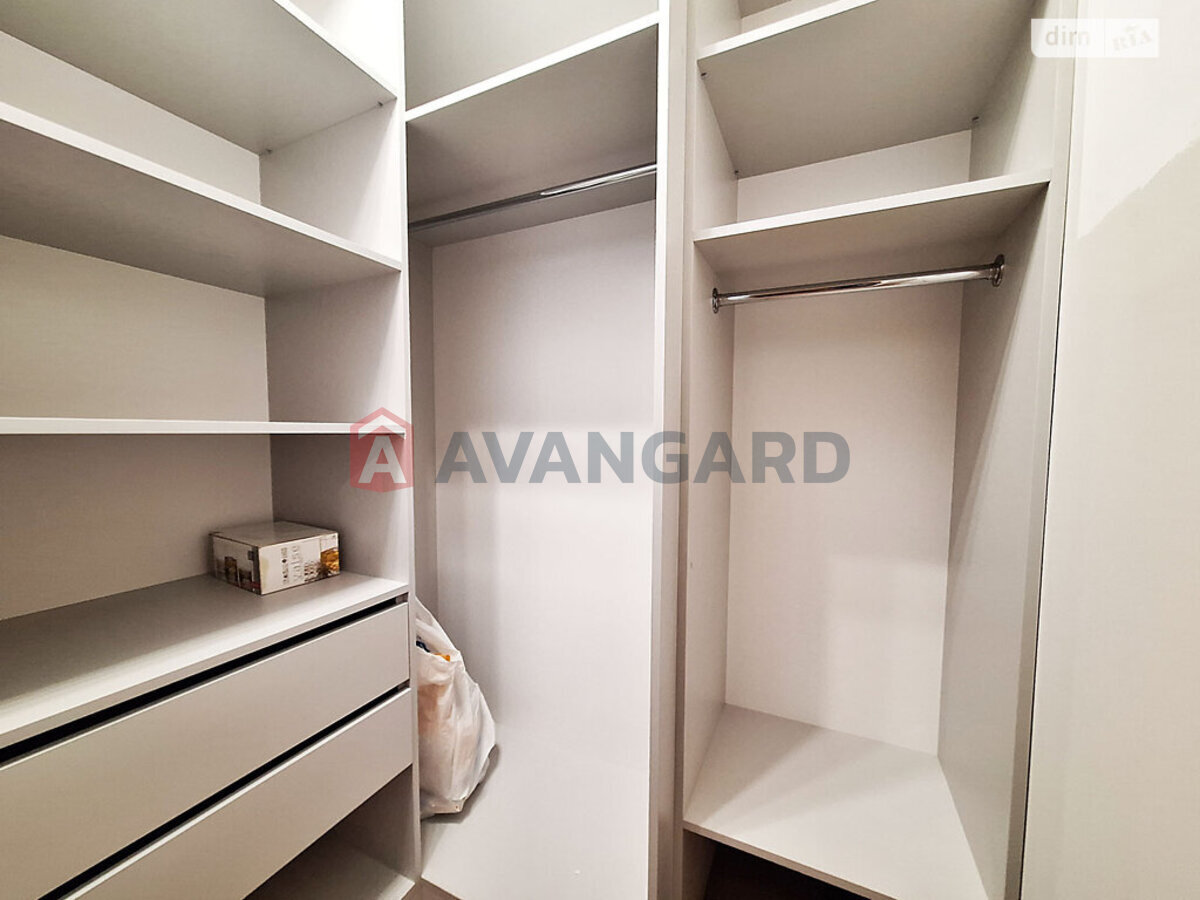 1 ��. ��������, 34/-/- ��. �., 23/25 ������ ���� 14