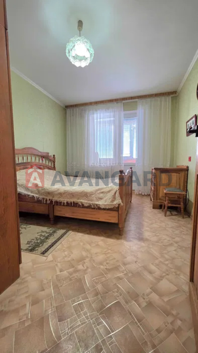 3 ��. ��������, 63/-/6 ��. �., 8/9 ������ ���� 14