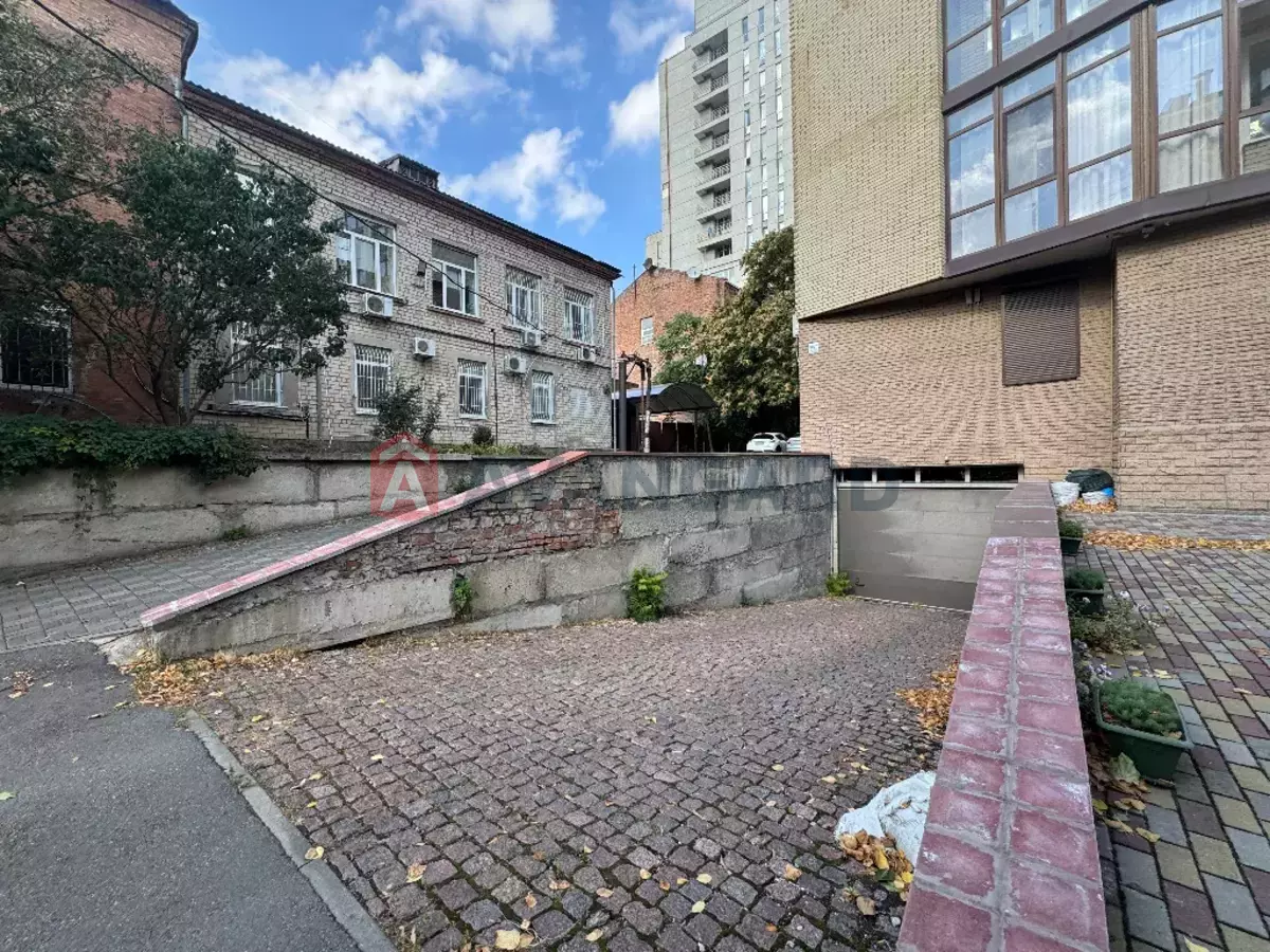 4 кім. квартира, 113/-/- кв. м., 8/9 поверх фото 3 4 кім. квартира, 113/-/- кв. м., 8/9 поверх фото 3