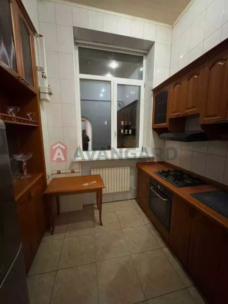 2 ����. ��������, 46/-/6 ��. �., 3/3 ���� ���� 5