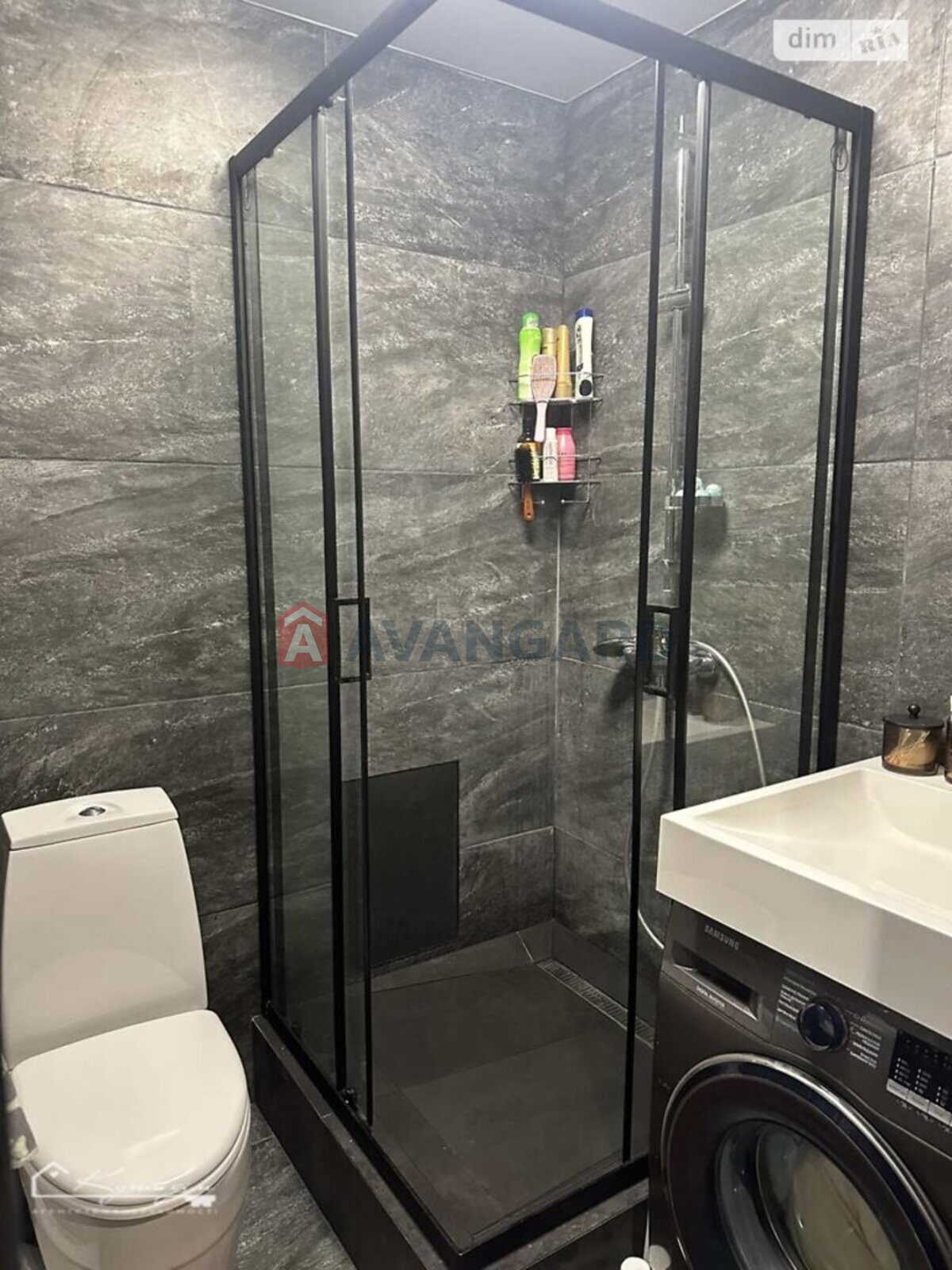 2 ��. ��������, 90/62/17 ��. �., 4/4 ������ ���� 9