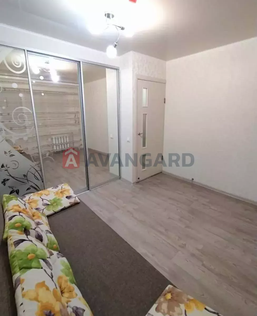 1 ��. ��������, 23/-/5 ��. �., 1/9 ������ ���� 4