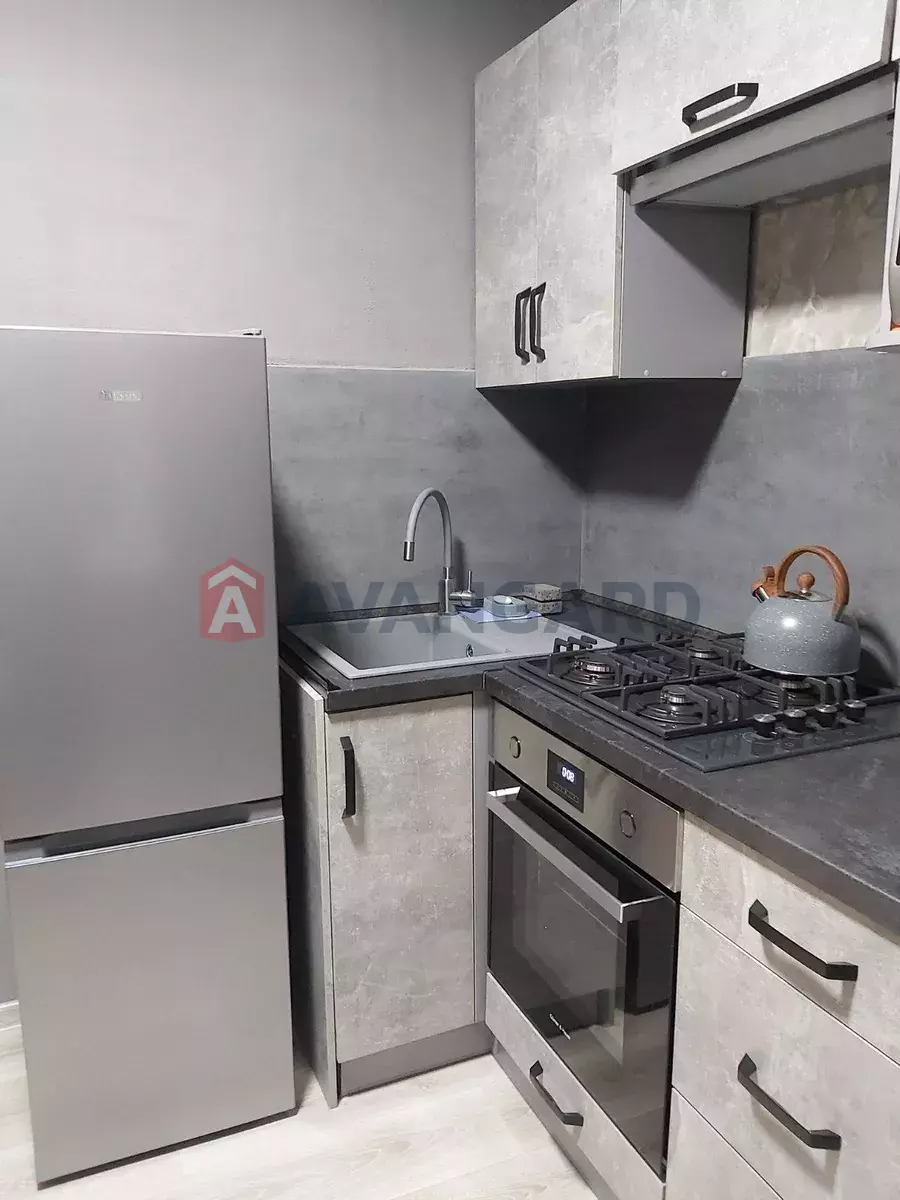 1 ��. ��������, 33/-/6 ��. �., 4/5 ������ ���� 6