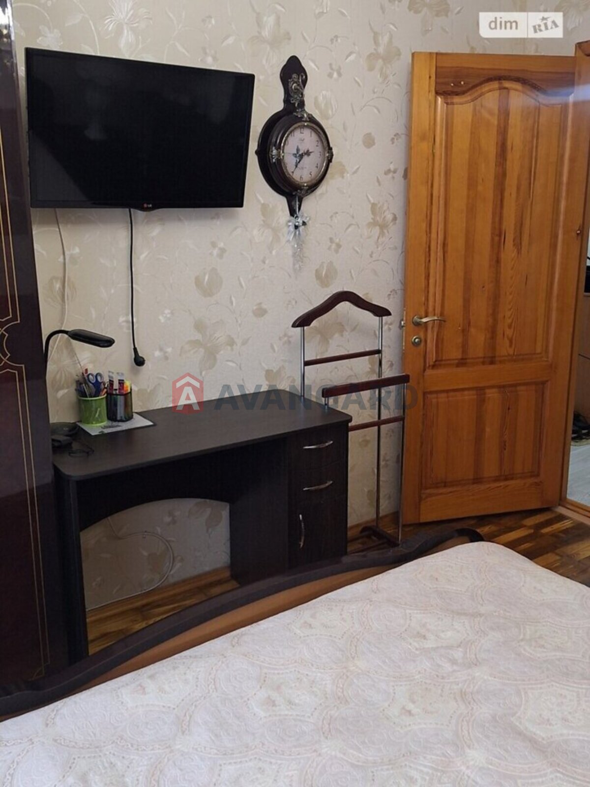 3 ����. ��������, 67/45/7 ��. �., 7/9 ���� ���� 19