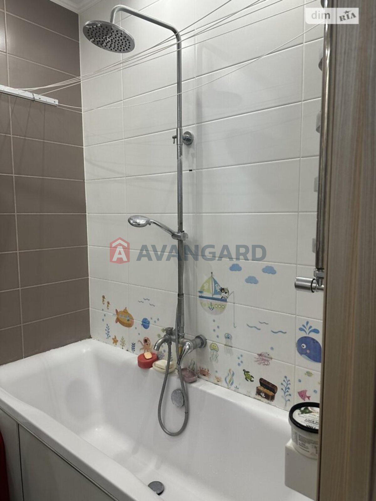 2 ��. ��������, 62/-/9 ��. �., 5/10 ������ ���� 4