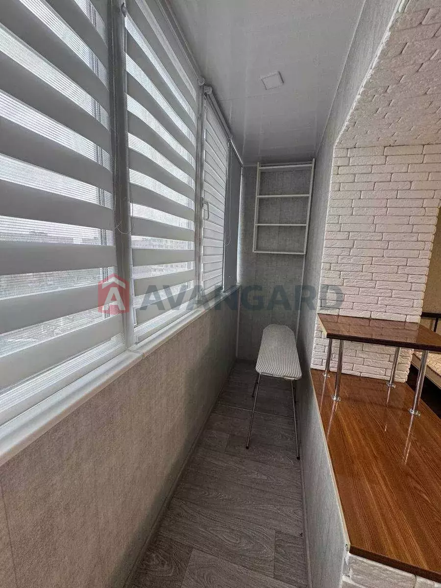 1 . , 30/-/6 . ., 8/9   7