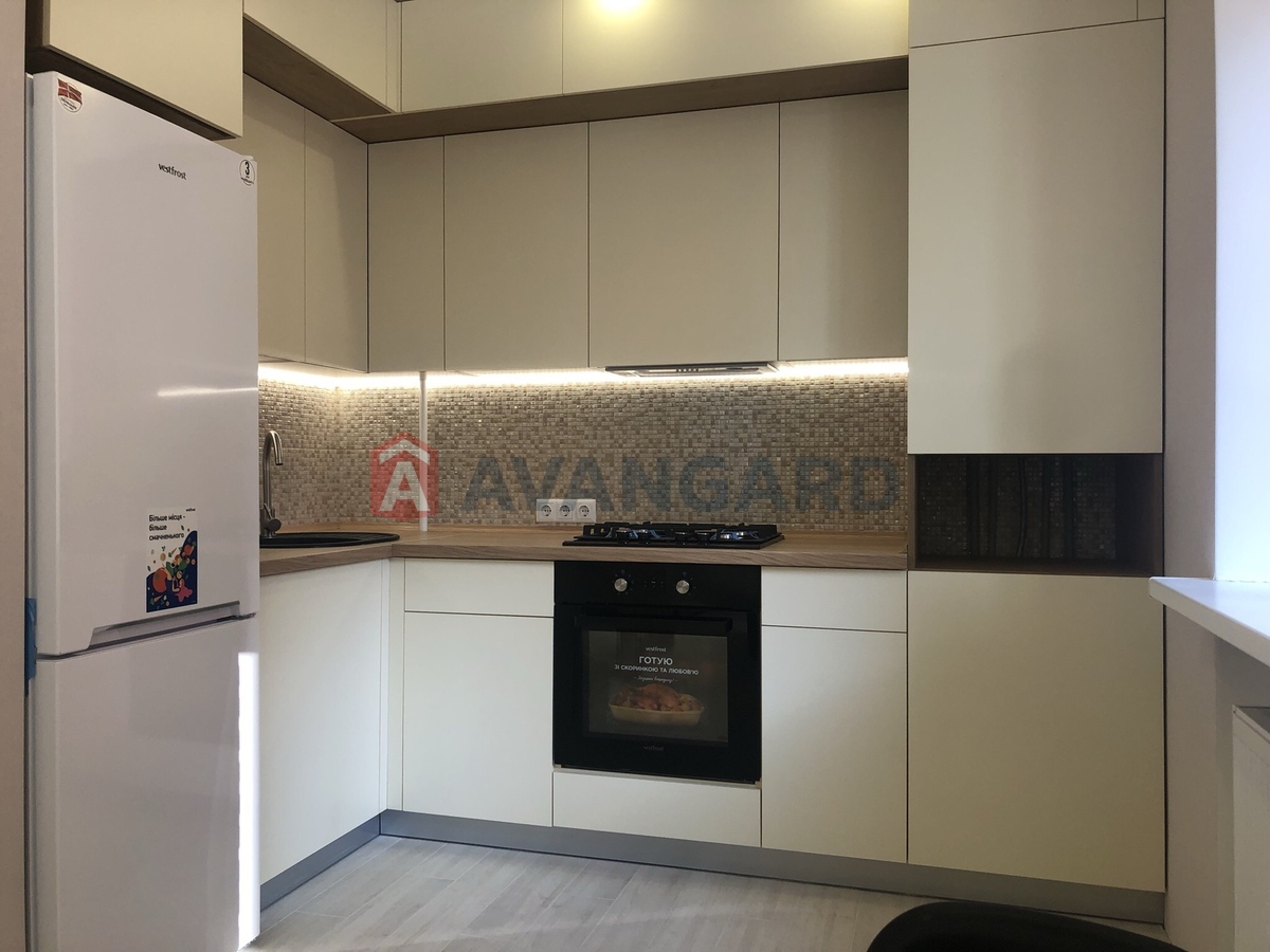 1 ��. ��������, 45/23/11 ��. �., 4/12 ������ ���� 4